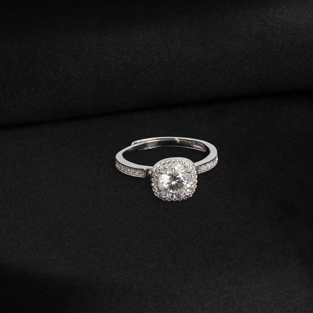 14020 - Anillo Halo Moisanita Cushion Ajustable