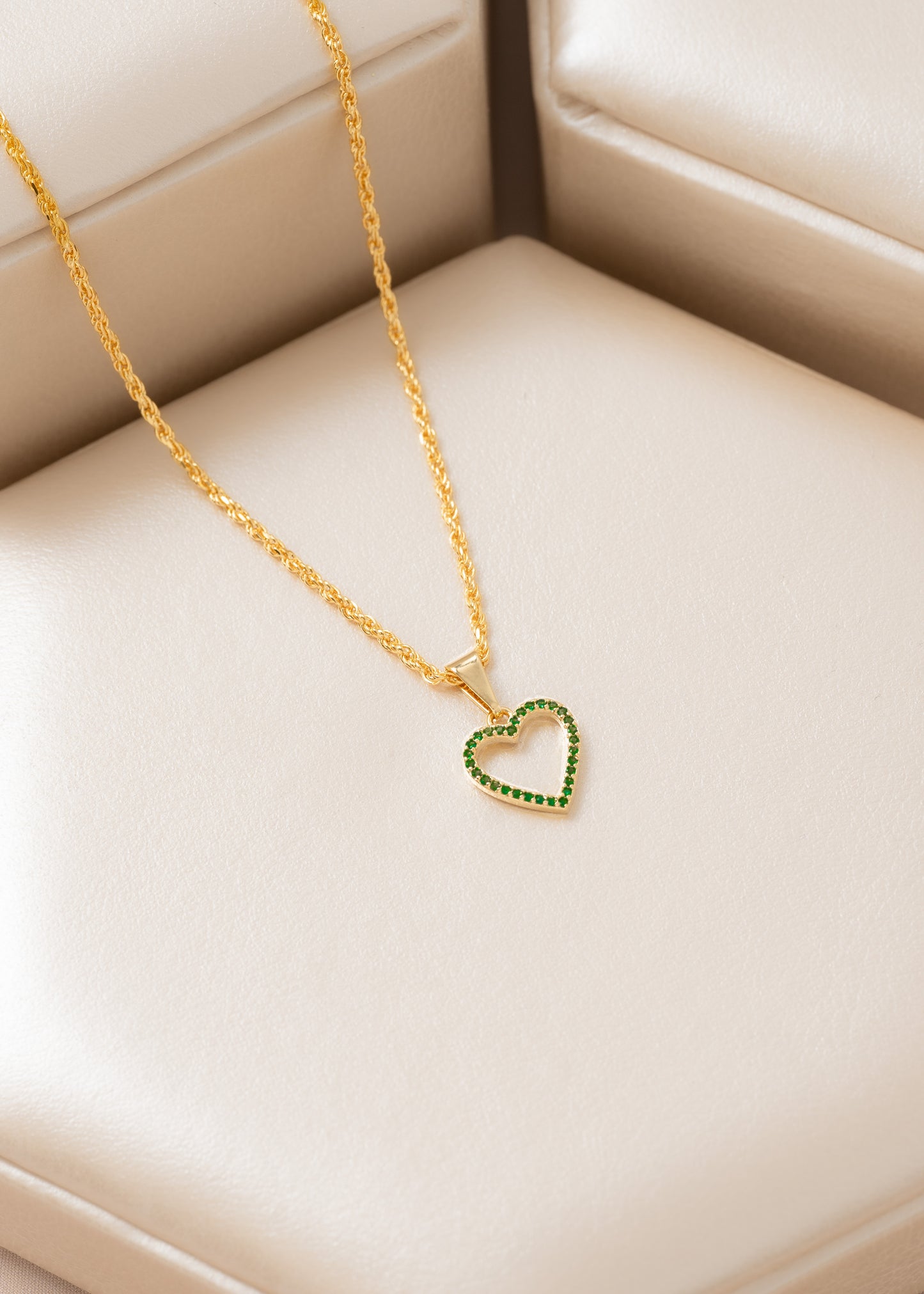 23266V - Dije Amour Verde