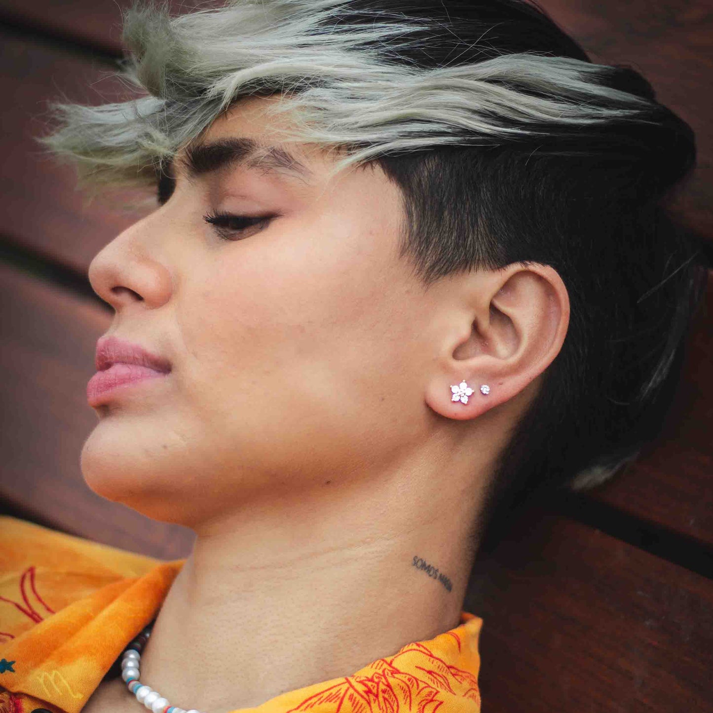 34019 - Topitos Flor 5 circonias 💎ᴠɪᴘ