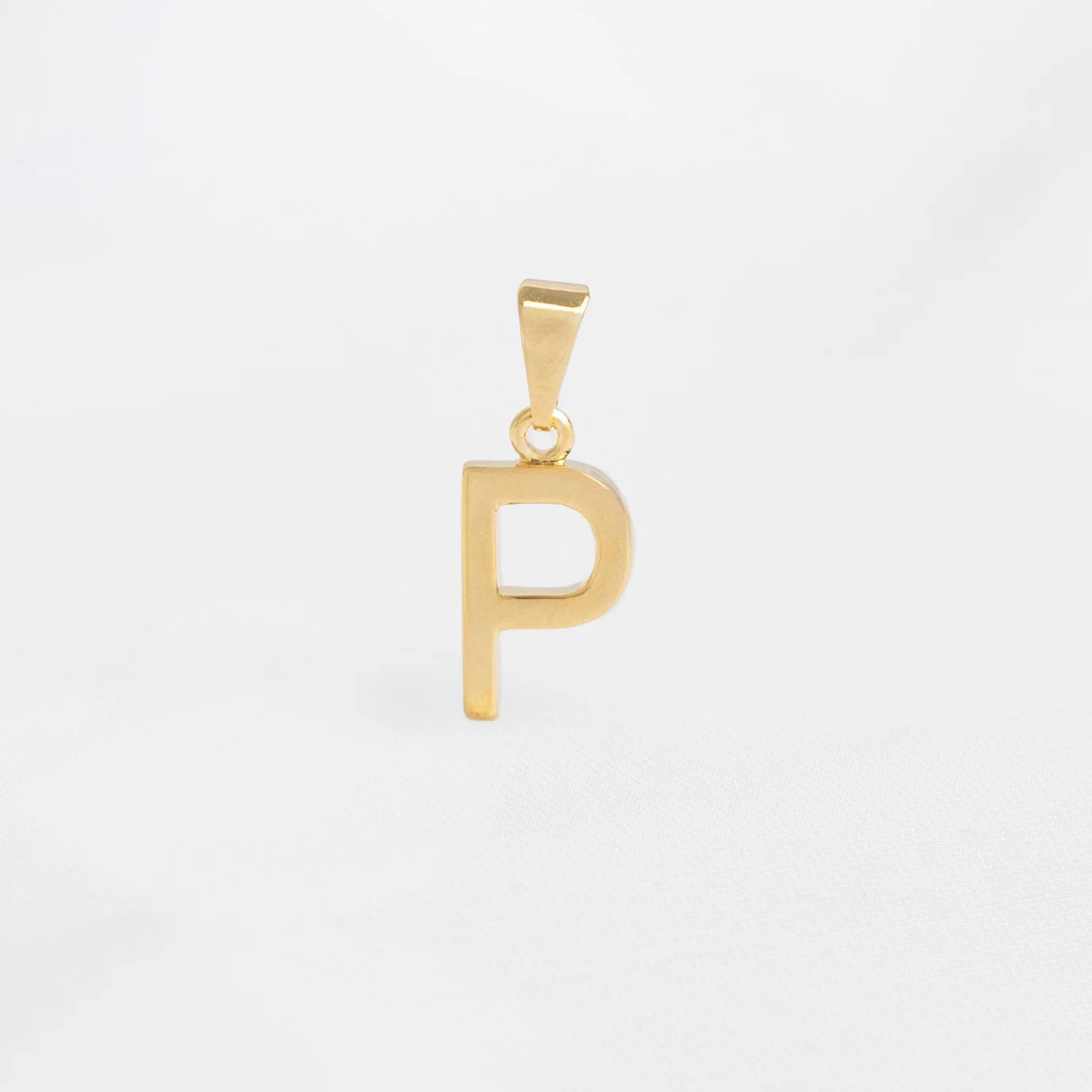 25360P - Dije Silueta Letra P Lisa Grande