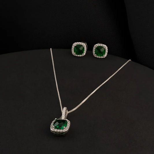 S-75001 - Conjunto Cuadrado Pave Circon Verde