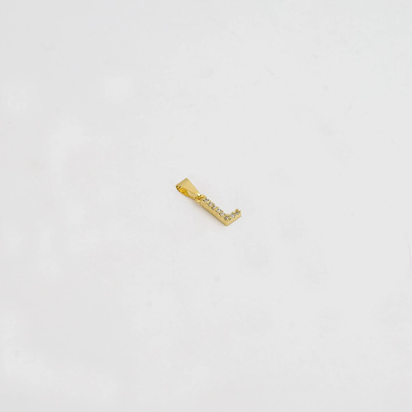 23370L - Dije Silueta Letra L Mediana Con Circones