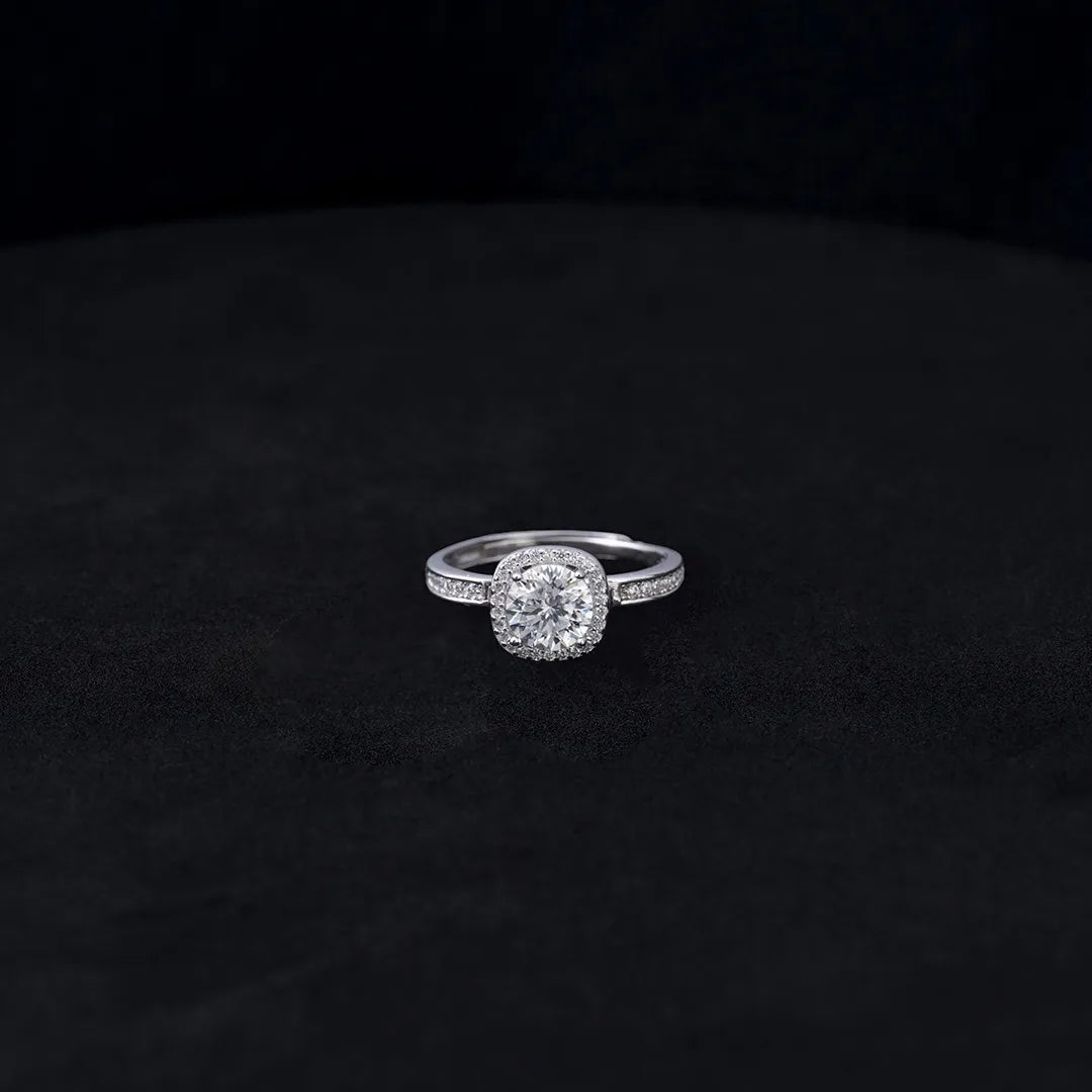 14020 - Anillo Halo Moisanita Cushion Ajustable