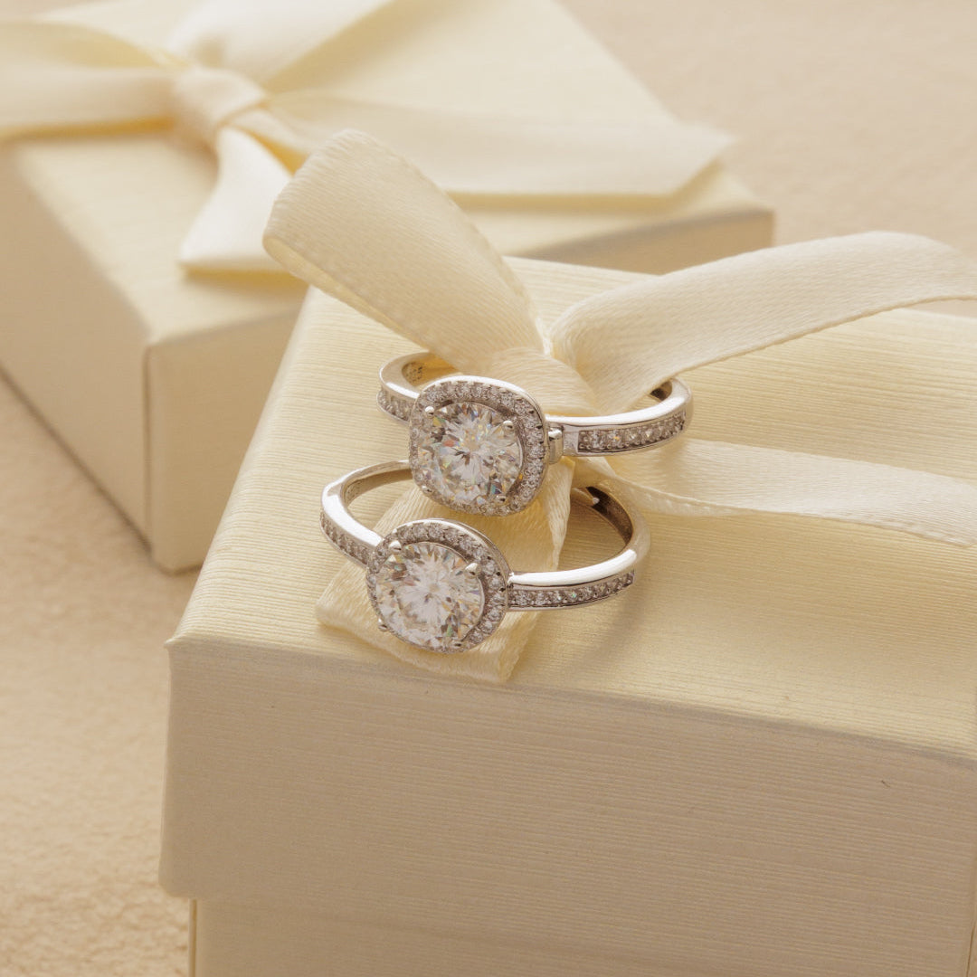 14020 - Anillo Halo Moisanita Cushion Ajustable