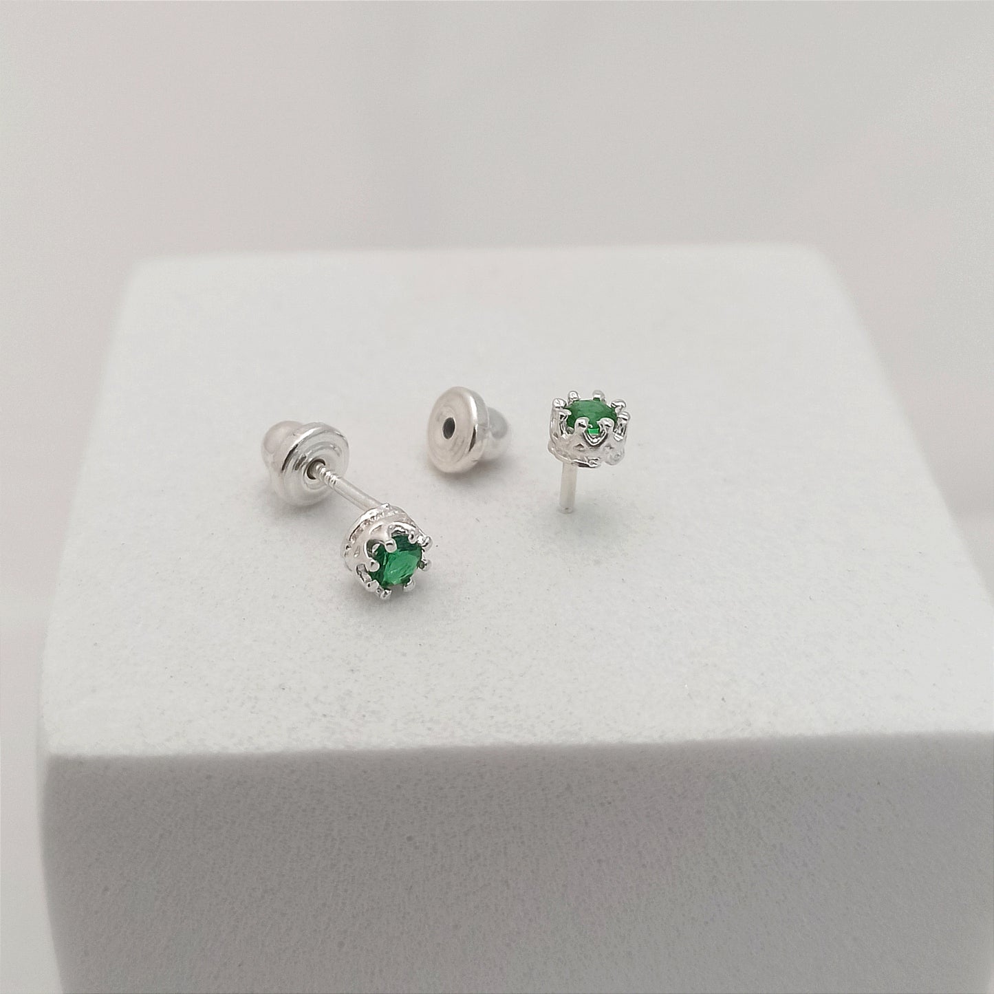 JP34276 - Topito Corona con Circon Verde